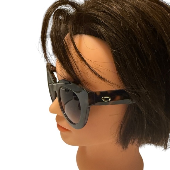 OSCAR DE LA RENTA OSCAR 1297 CATEYE SHAPED LENSES 100% UV
PROTECTION SUNGLASSES main image 11